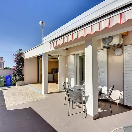 Casa vacanze With Terrace And Outdoor Kitchen *
